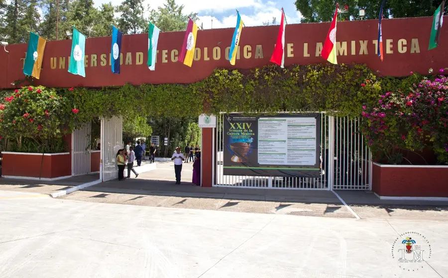 Inician-trámite-SEP-UTM-carrera-medicina-1.jpeg