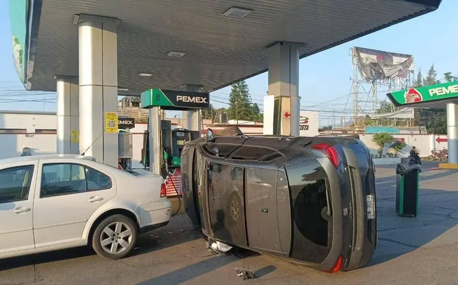 volcadura_oaxaca_carro