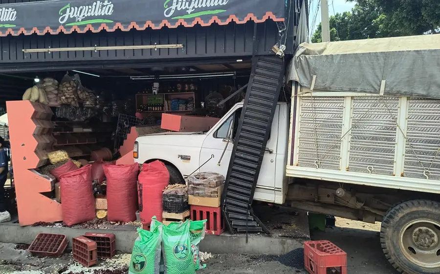 camioneta-choque-abasto1