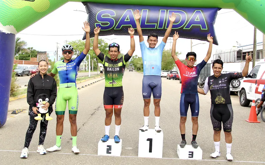 carrera-ciclista3614