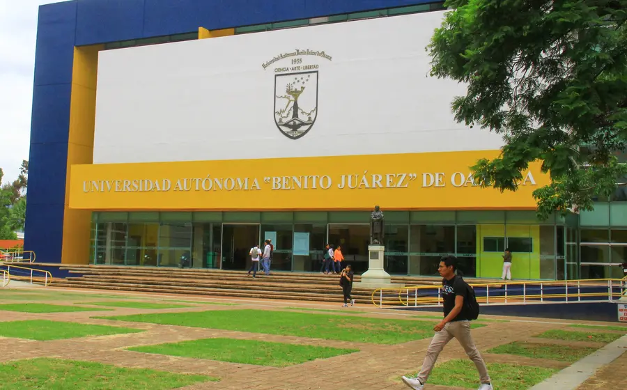 uabjo