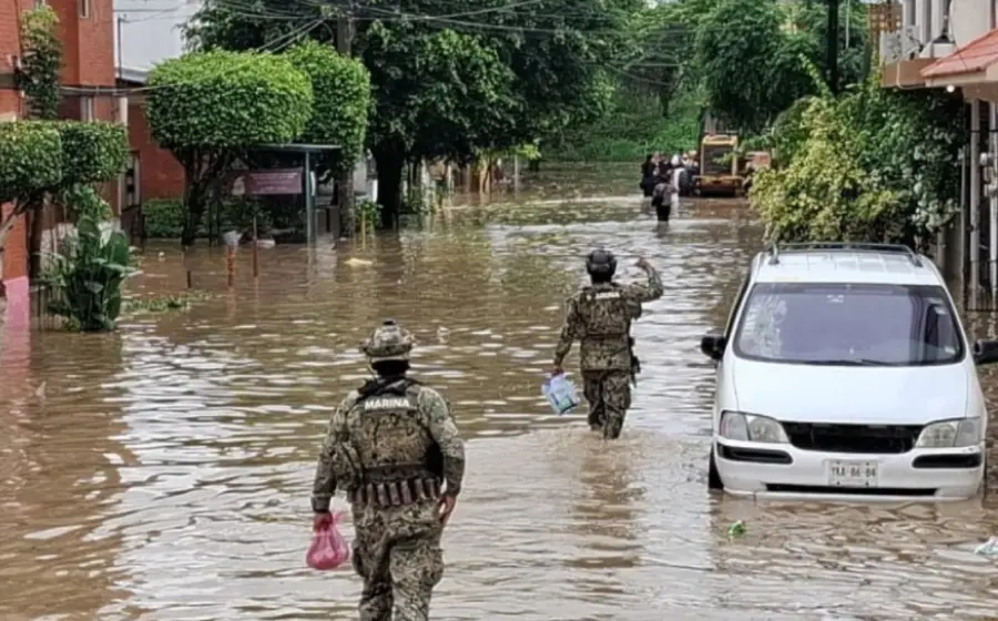 El Gobierno de México inicia la entrega de hasta $70,000 pesos para las familias afectadas por los desastres de octubre en Hidalgo, Veracruz, Puebla, Querétaro y San Luis Potosí. Para reconstrucción de casas, negocios y apoyo al campo, con apoyos que van de los  $15,000 a los $70,000 MXN, que se entrega del 10 al 16 de noviembre. 