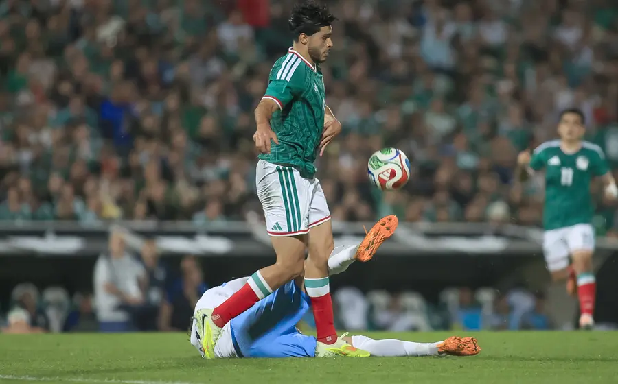 En partido de preparación, la Selección Mexicana enfrenta este martes a la Selección de Paraguay