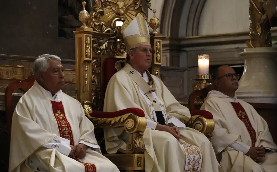 El Arzobispo se dirige a la comunidad católica con un mensaje para promover la paz, recalcando que solo Dios es dueño de la vida.