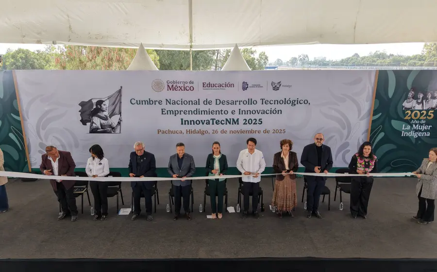 Claudia Sheinbaum anuncia el Fondo InnovaTecNM, que permitirá a los creadores registrar sus desarrollos como patentes ante el IMPI.