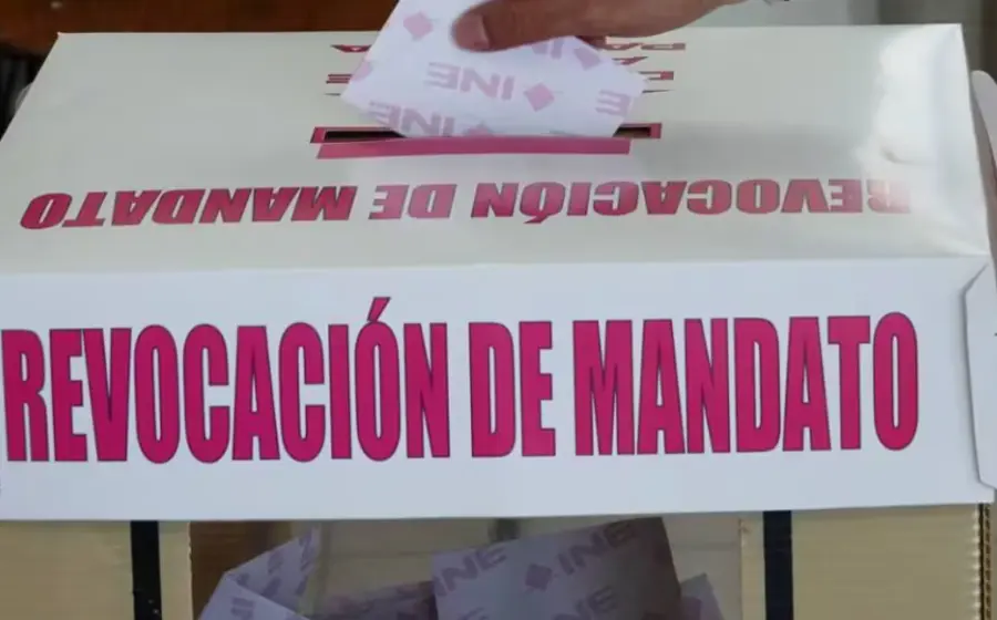 El consejero jurídico explica la decisión de mantener el plazo de 30 días para la recolección de firmas de la Revocación de Mandato.