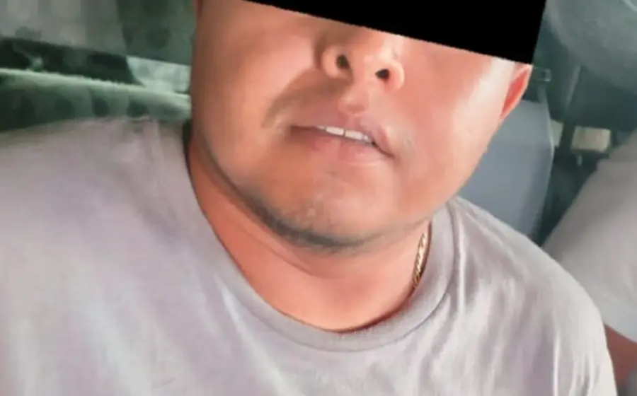 Francisco es presentado tras ser detenido, acusado como presunto responsable del secuestro de un transportista en la costa de Oaxaca.
