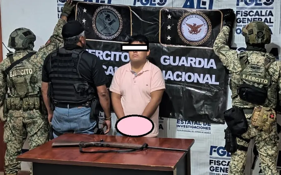 Florentino J.C. es detenido por la portación ilegal de un rifle calibre 22, el cual fue asegurado por las autoridades competentes.