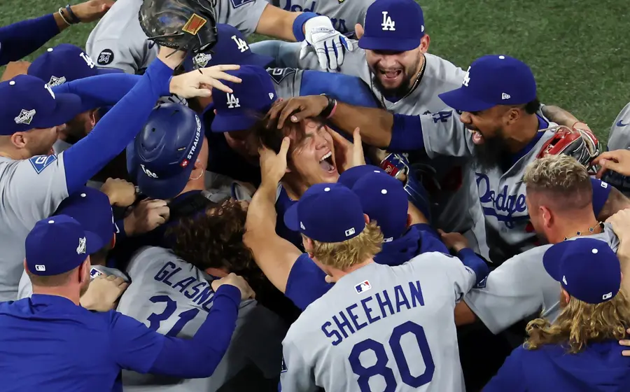El equipo de los Dodgers, campeones de las Grandes Ligas, se prepara para enfrentar a la Selección Mexicana de Béisbol en un próximo partido.
