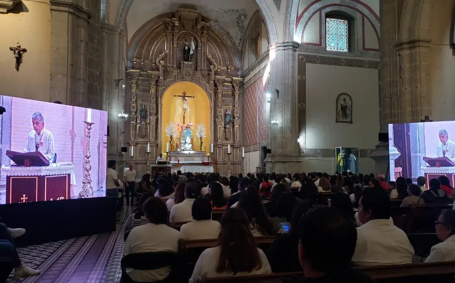 Fotografía de la Eucaristía celebrada con motivo del Jubileo del Mundo Educativo 2025, un acto de fe y esperanza en la educación.