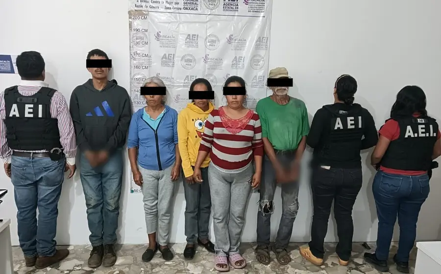 Los cinco integrantes de una familia en Ocotlán de Morelos, detenidos como presuntos responsables de agredir a una adolescente de 13 años.