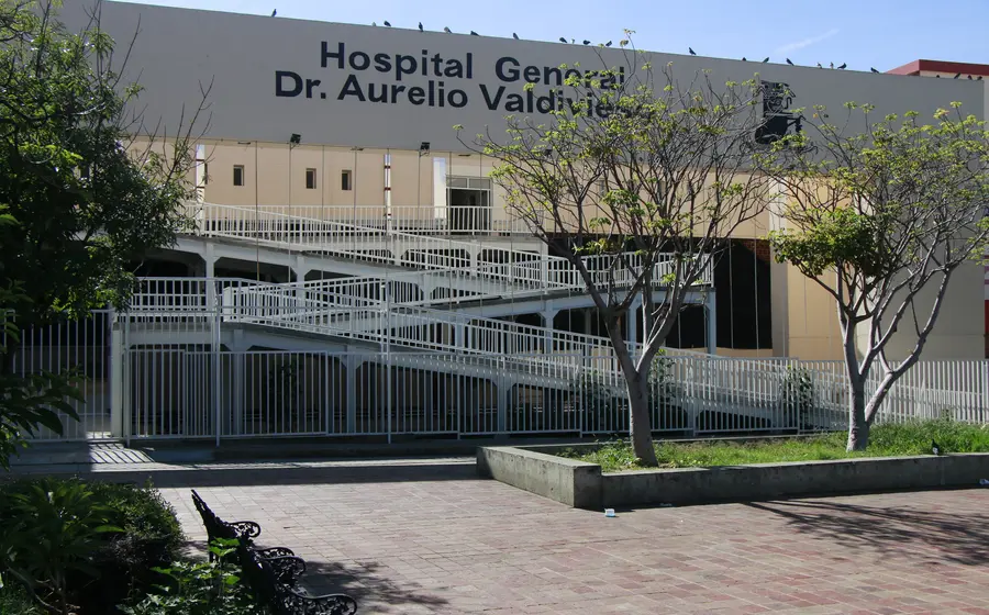 El Gobierno del Estado gestionará la sustitución del Hospital General Dr. Aurelio Valdivieso como parte de la rehabilitación hospitalaria en Oaxaca.