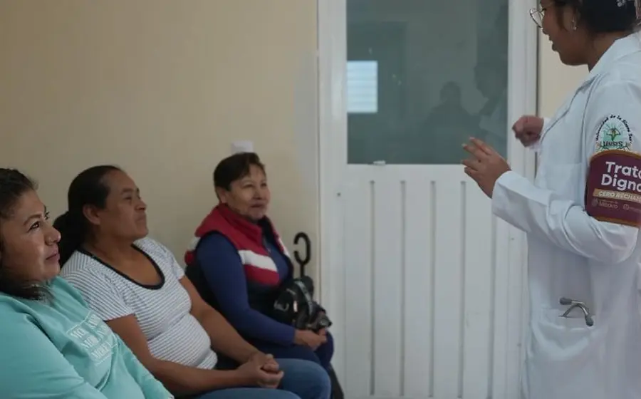 IMSS-Bienestar anuncia un plan de acciones para rescatar los centros de salud en Coicoyán de las Flores, Chazumba y Amoltepec en la Mixteca.
