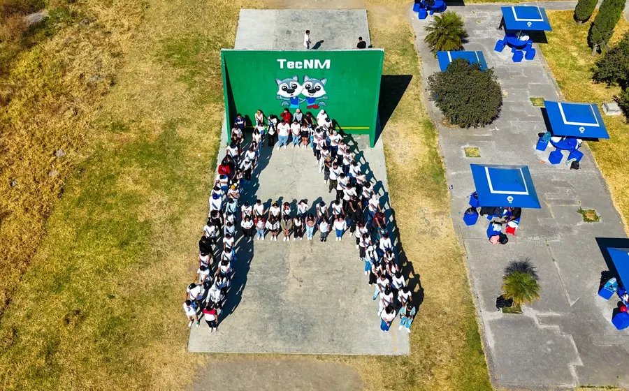 Anuncio de la activación virtual 'Mosaico por la paz y contra las adicciones' para impulsar la construcción de la paz en escuelas del país.