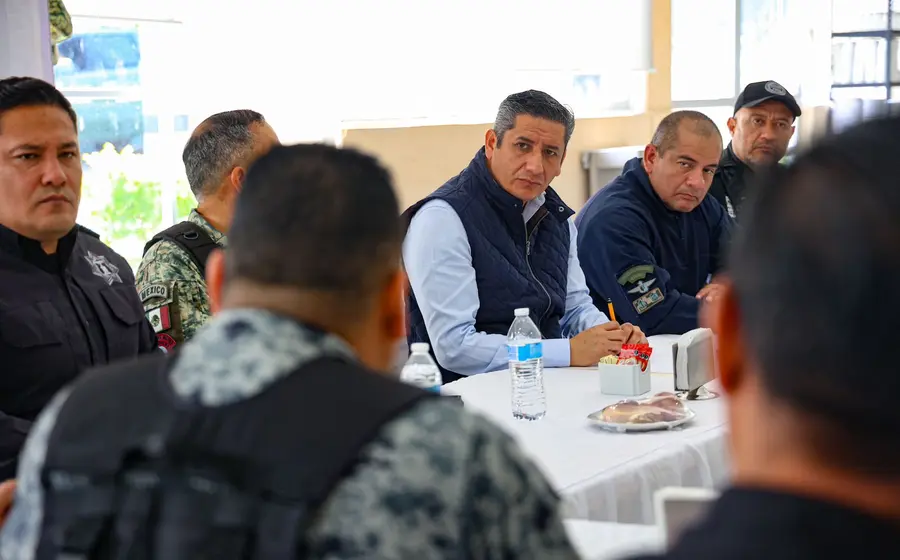 Operativos de la FGEO en Juchitán como parte del Operativo Sable, donde se ha informado la detención de 12 personas tras 30 cateos.