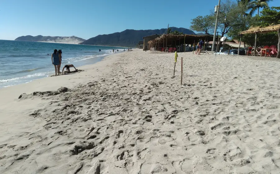 La zona turística de Playa Cangrejo, que fue embestida por el huracán Erick, en espera de un repunte económico para los prestadores de servicios.