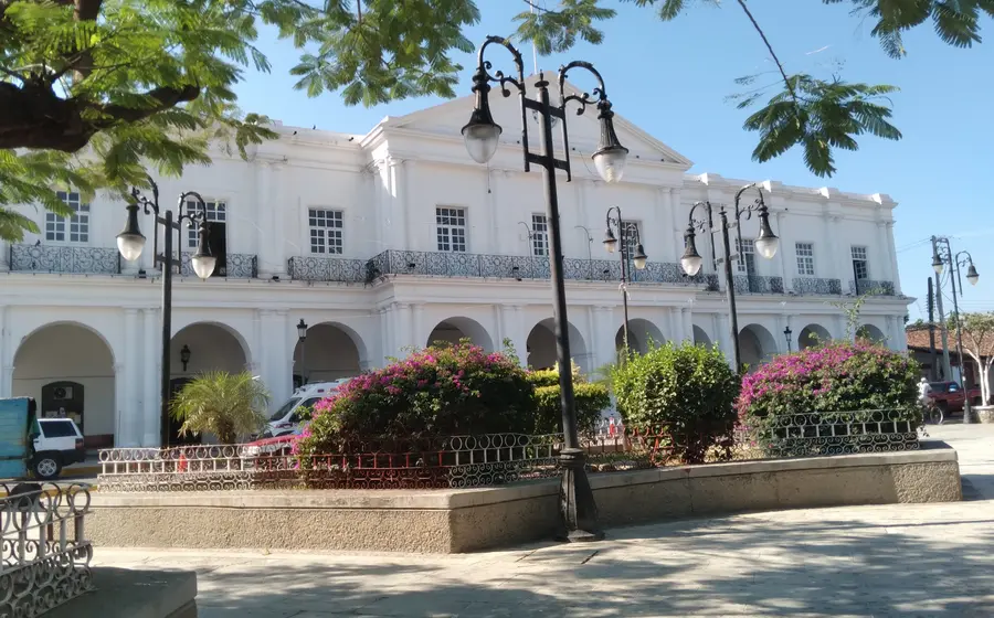 La regidora de Tehuantepec que presentó una denuncia formal por la violación a sus derechos políticos por parte del edil municipal.