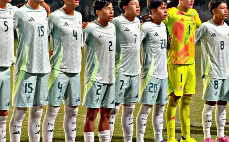 La selección mexicana de fútbol Sub 17, conocida como El Tri Juvenil, durante el inicio de su participación en el torneo de Qatar.