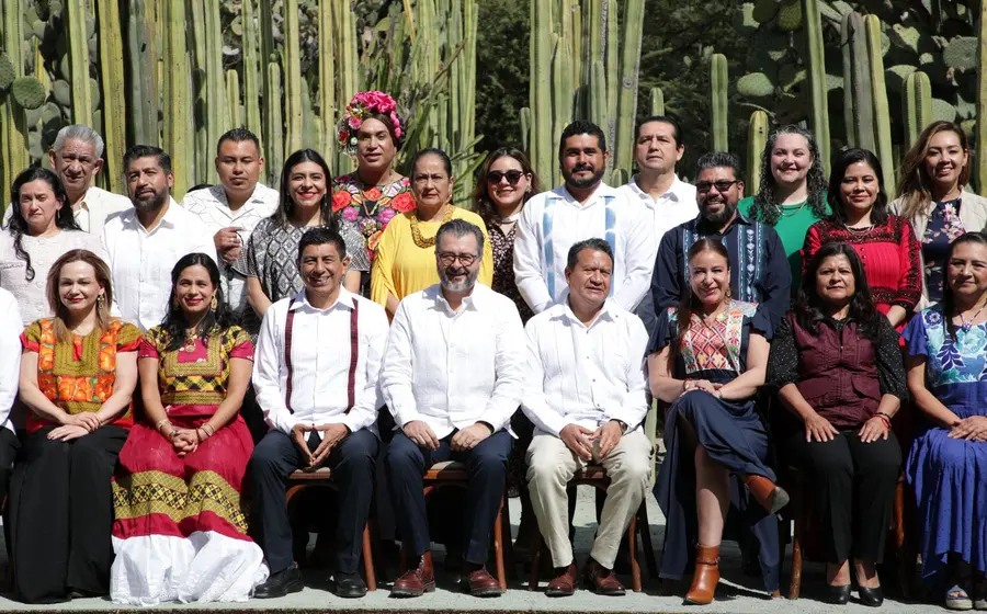 Representantes de institutos y tribunales electorales durante el Tercer Encuentro Regional 2025, evento clave para la justicia electoral en México.