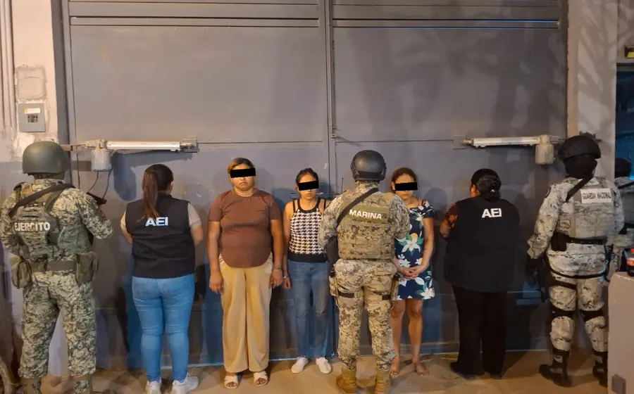 Las tres mujeres, presuntas responsables del crimen de una menor, al momento de ser vinculadas a proceso y quedar bajo prisión preventiva.