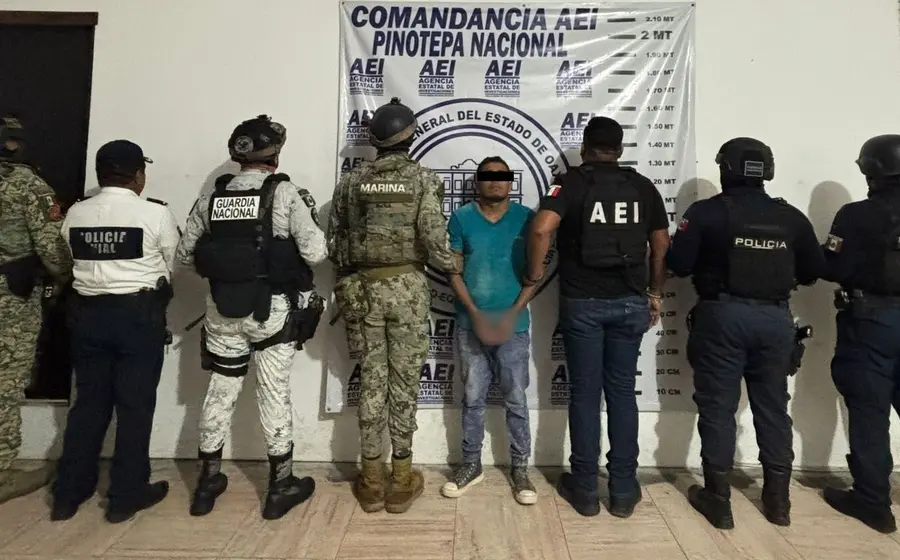 Víctor Manuel, acusado de narcomenudeo, es reaprehendido por autoridades en Pinotepa Nacional tras no acudir a firmar ante el juez.