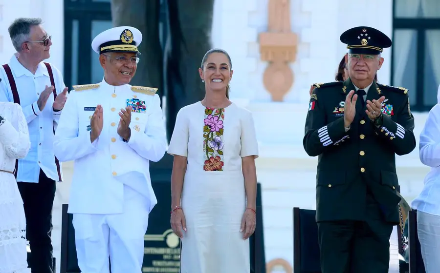  La Presidenta destacó que la Armada de México ha sido columna de la patria.