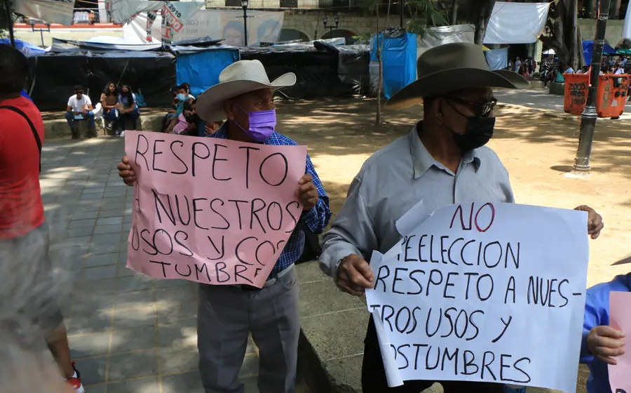 El órgano autónomo afirmó que el derecho de las mujeres a participar en la vida política no debe estar condicionado por prácticas culturales donde la exclusión se mantenga. 