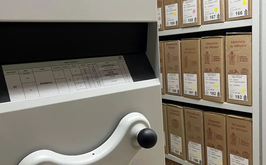 Repositorios, cajas AG-12.