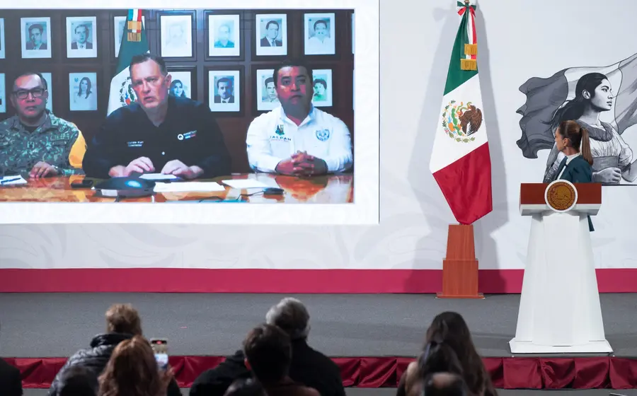 En Veracruz, 40 municipios resultaron afectados, de los que 22 tienen los mayores efectos; en Puebla, 23 municipios afectados, 17 con mayor afectación; Hidalgo, 28 municipios afectados, 23 con mayores efectos; SLP, 12 municipios afectados, 2 con mayores afectados; y Querétaro, 8 municipios afectados, 2 con mayores efectos.