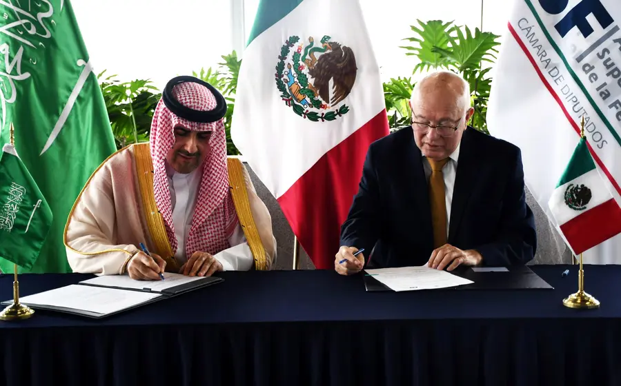 En esta visita se celebró un encuentro bilateral México-Arabia Saudita, y la firma de un Memorando de Entendimiento para fortalecer la cooperación internacional en fiscalización superior. ## Foto: Cortesía