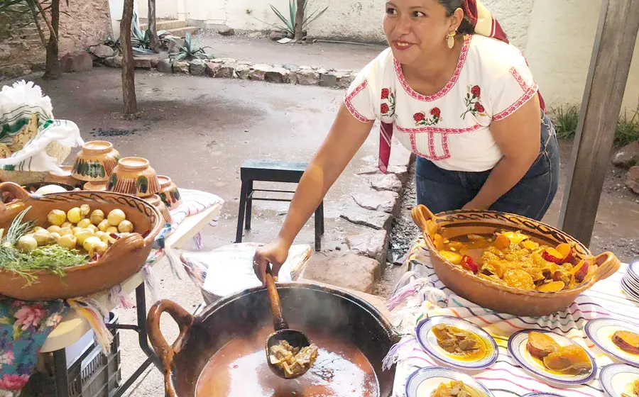 Con la preparación del Mole de Caderas se esperan más de 11 mil visitantes.