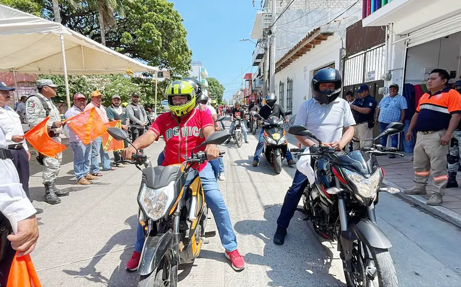 El programa arrancó con llamados a los motociclistas a que usen el casco.