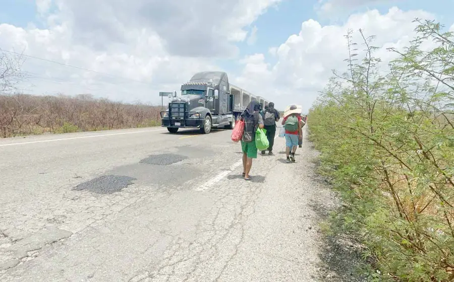 La caravana arribó a la comunidad de Los Corazones.