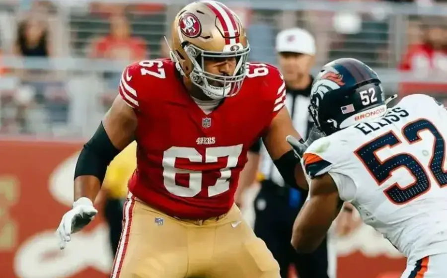 El liniero mexicano Isaac Alarcón fue reecontratado por San Francisco, para continuar su carrera en la NFL