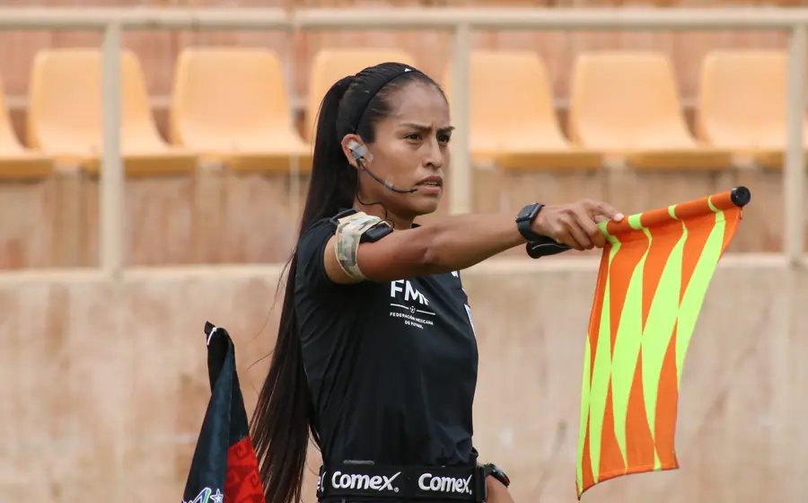 Aranza Quero, de Oaxaca para el mundo, en el arbitraje profesional