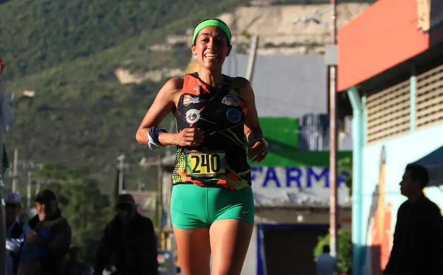 Fabiola Ponce, ganadora de la rama femenil