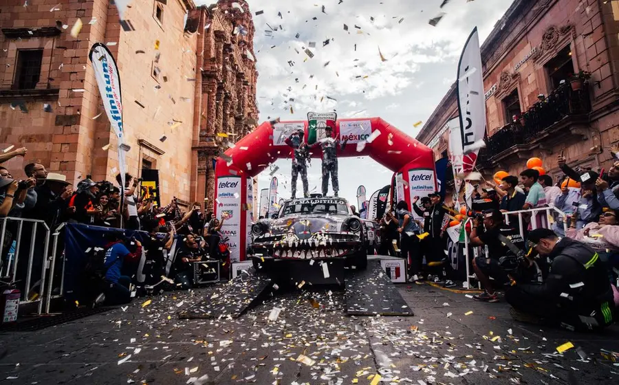 A bordo de El Malditillo, Ricardo Cordero y Marco Hernández se alzaron con el campeonato de La Carrera Panamericana 2025