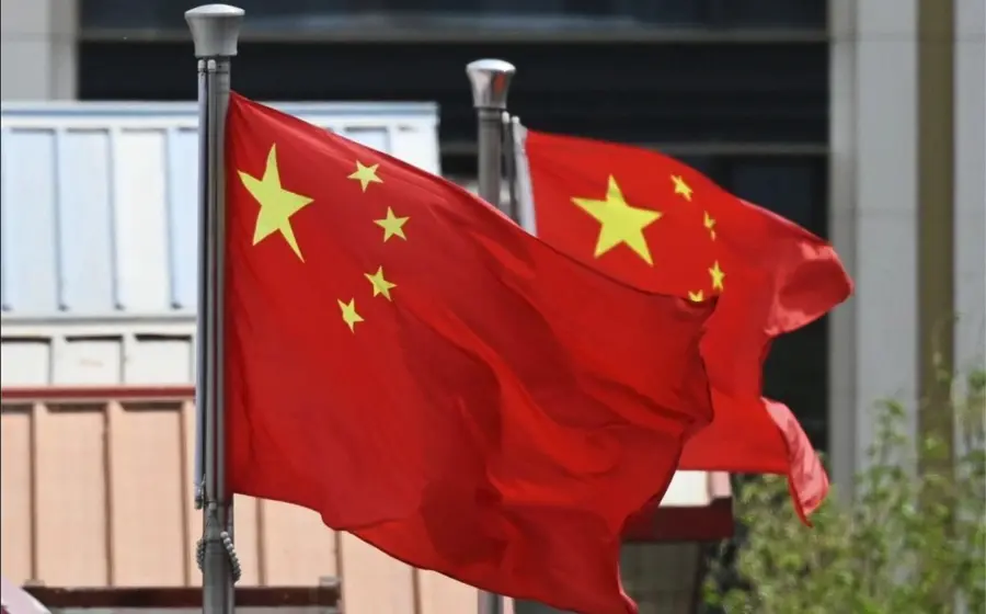 Para China, los nuevos aranceles dañan los derechos de las empresas. Foto: Afp