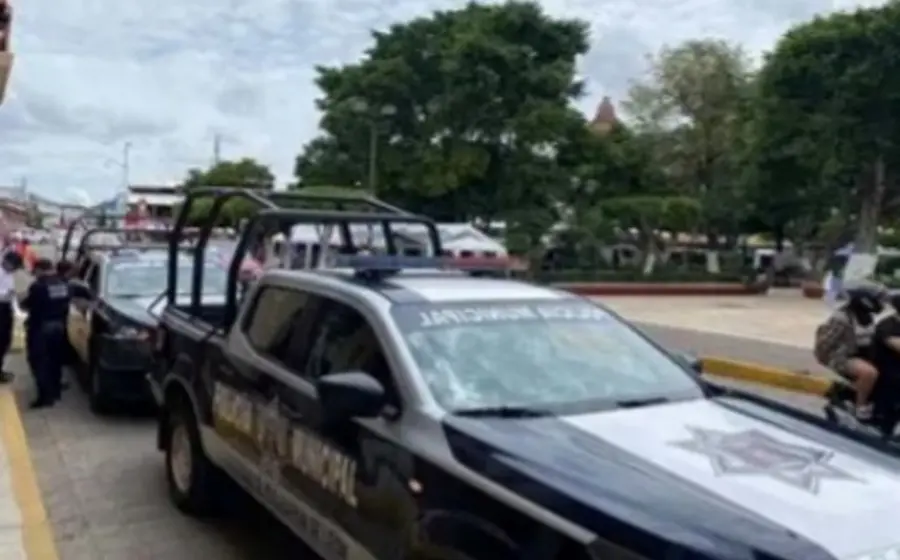 La camioneta marca Jeep, se encontraba estacionada en la calle Orquídea del Fraccionamiento Jardines del Sur, en Huajuapan.