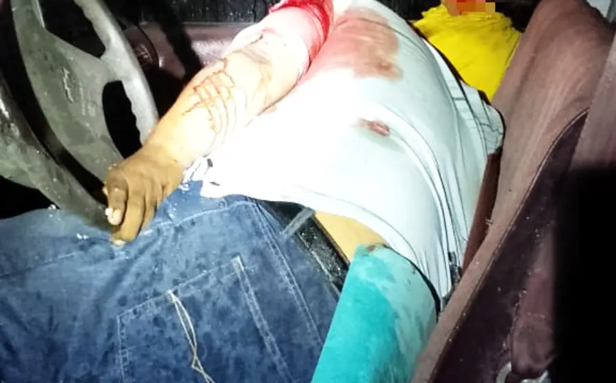 La dos personas que viajaban en la cabina murieron en el acto. |*-@_@_@-*|