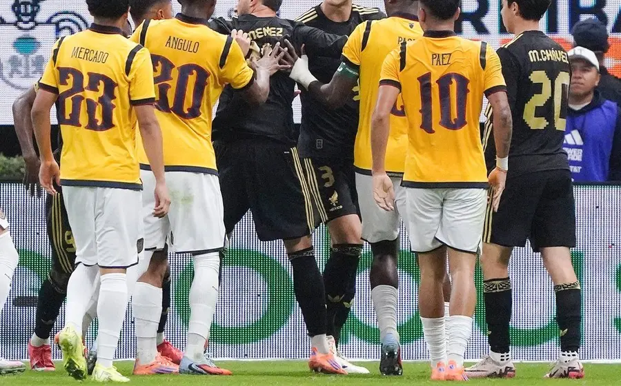En partido amistoso, México y Ecuador quedaron tablas