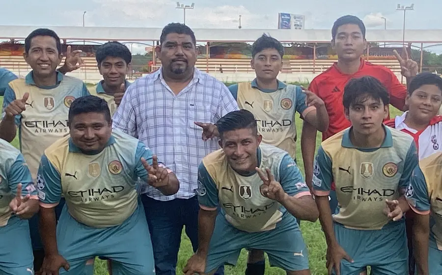 Palmeritos ganó por goleada y es líder.