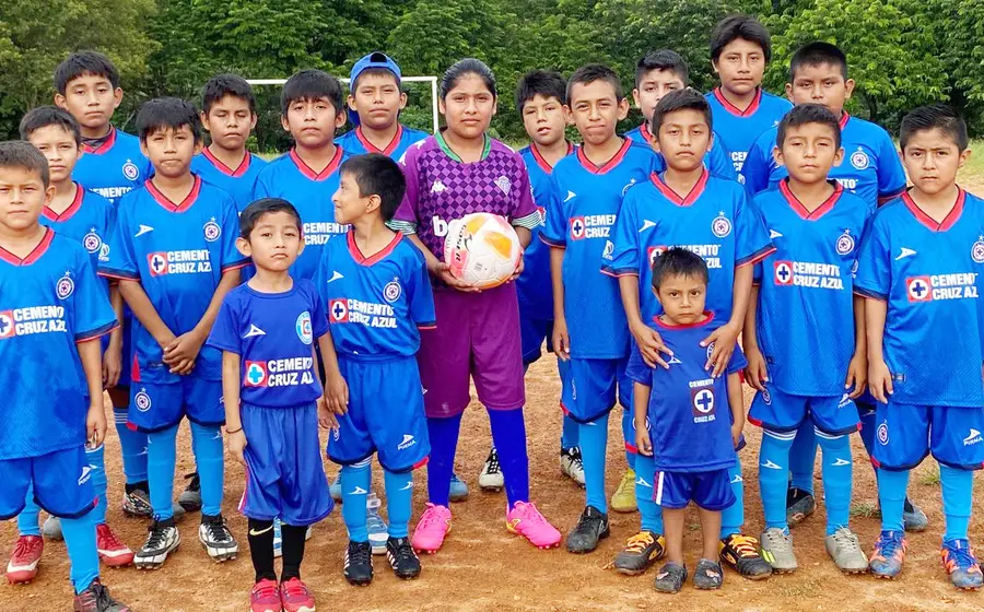 Niños de la Escuela de Futbol Palomares, Oaxaca.
