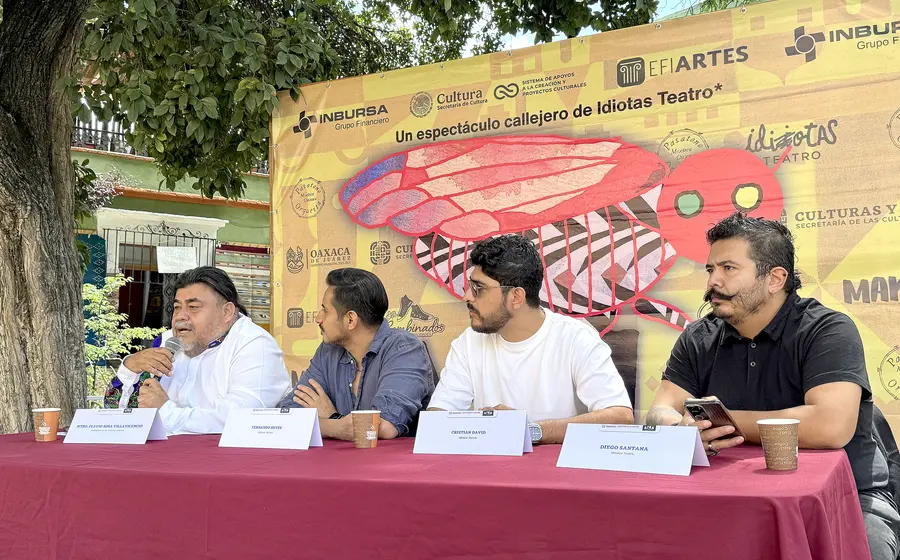 El titular de la Seculta, Flavio Sosa, en coordinación con la compañía “Idiotas Teatro”, invitan a la población a disfrutar del espectáculo callejero “ARCA”.
