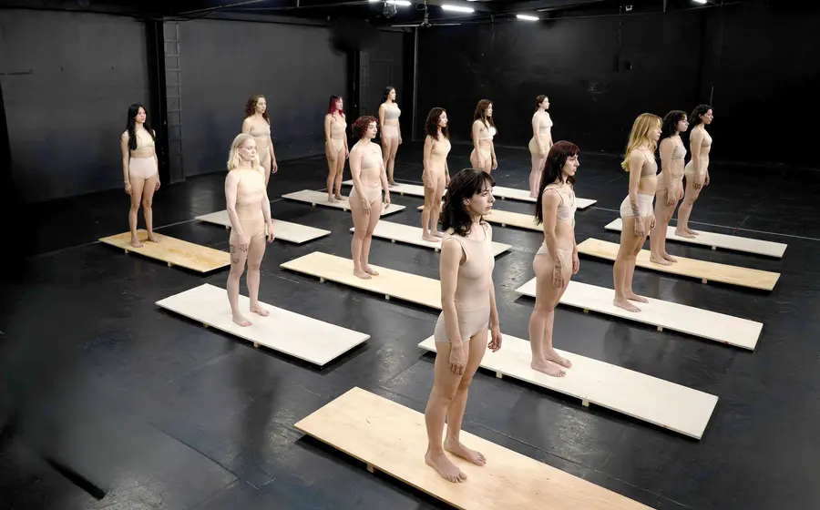 Esta obra llega a la Sala Principal del Palacio de Bellas Artes, dirigida por el coreógrafo mexicano Rodrigo González.