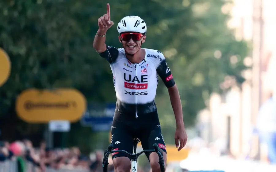 Isaac del Toro volvió a ganar en Italia y cinceló una gran temporada