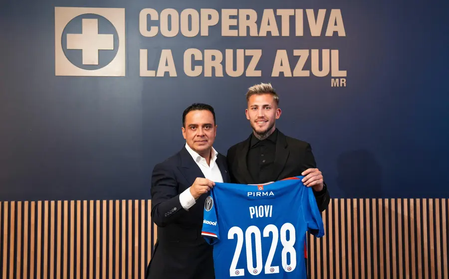 Gonzalo Piovi firmó una extensión de su contrato con Cruz Azul hasta 2028