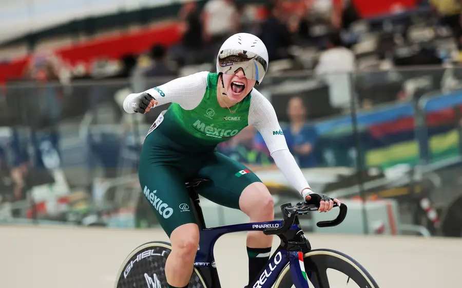 Yareli Acevedo se corona CAMPEONA MUNDIAL de Ciclismo de Pista 2025 en Chile.