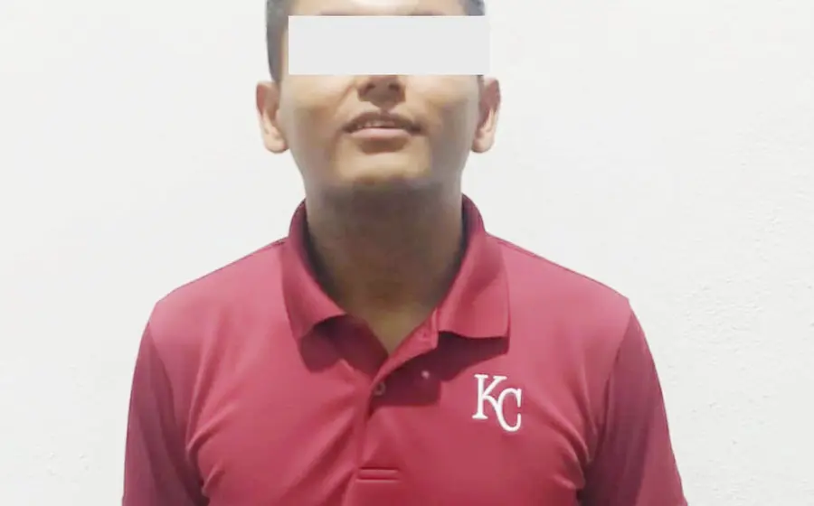 Carlos R.R., de 21 años de edad fue detenido acusado de consumar un asalto