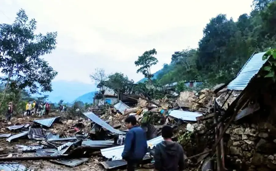 Una familia sufrió una tragedia al desgajarse un cerro